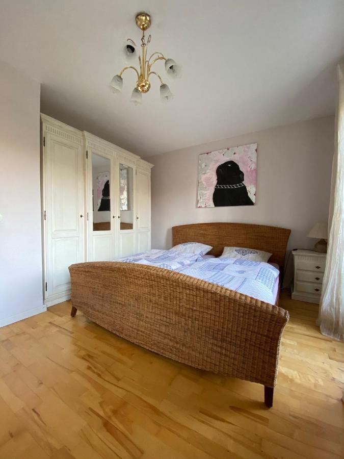 Grosszuegige Monteurwohnung Есен Екстериор снимка